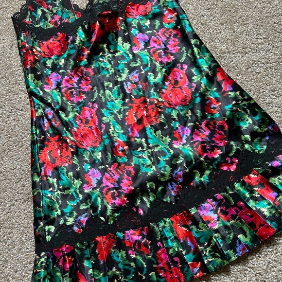 Vintage Floral Victorias Secret Slip Dress - Picture 5 of 6